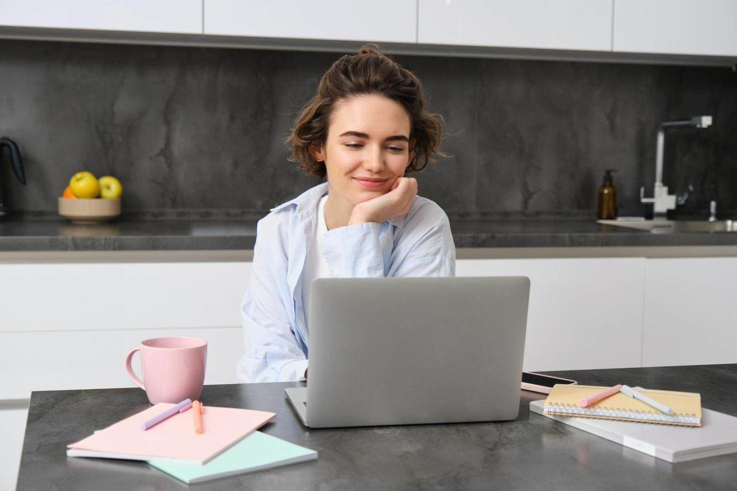 Financial analysis tools and budget monitoring setup